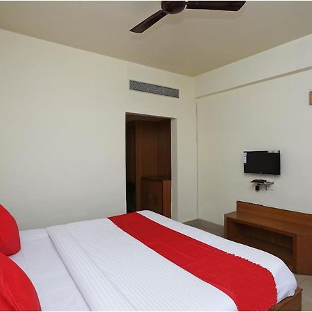 Hotel Keshari Μπουμπάνεσβαρ Εξωτερικό φωτογραφία