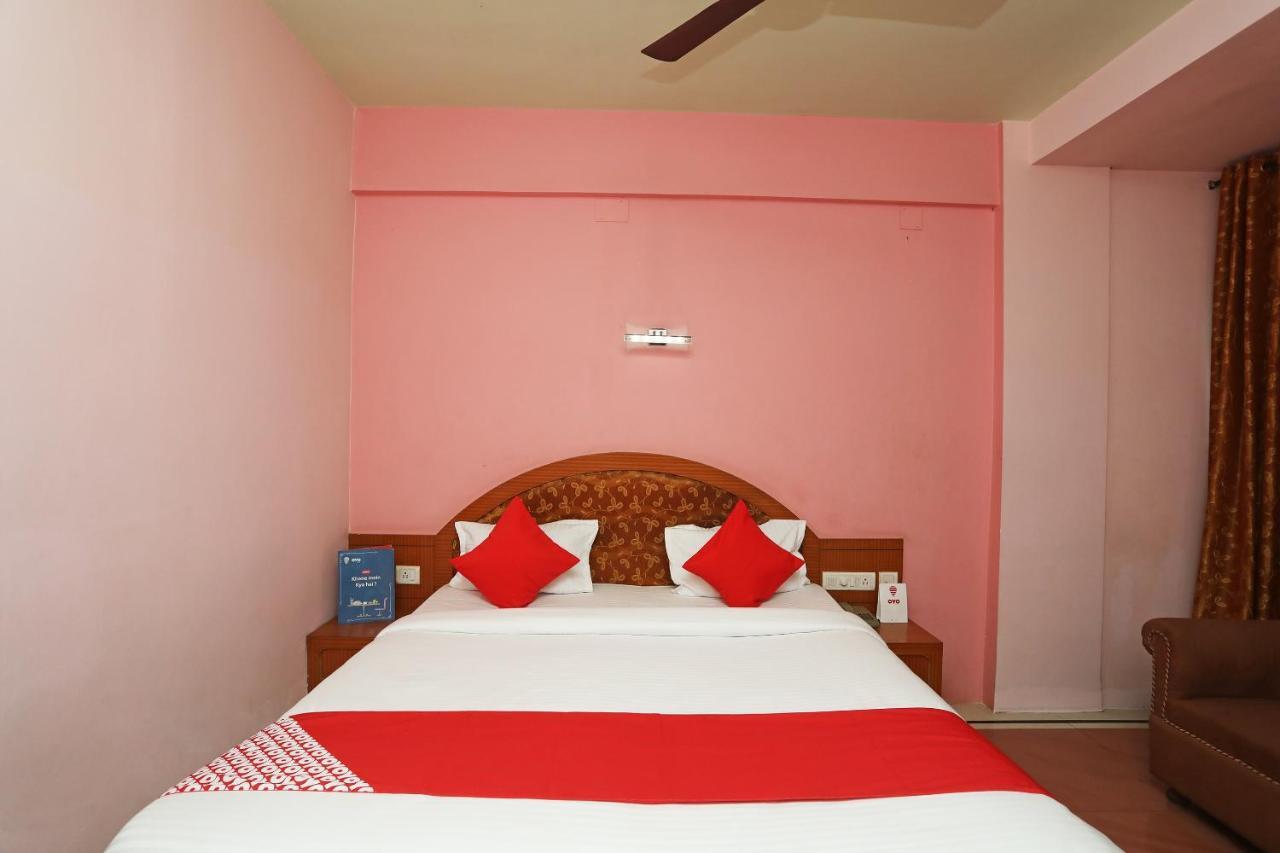 Hotel Keshari Μπουμπάνεσβαρ Εξωτερικό φωτογραφία